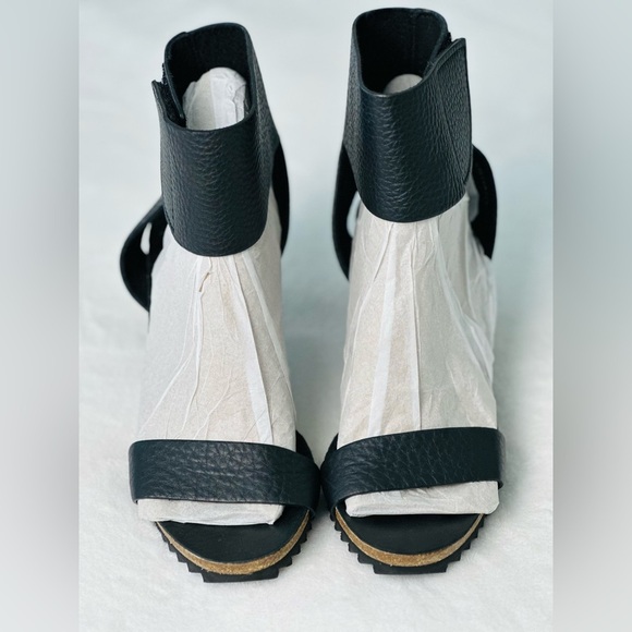Pedro Garcia Open-Toe Ankle Strap Leather Heeled Sandal Size 39.5 or US 9.5 - Picture 2 of 11